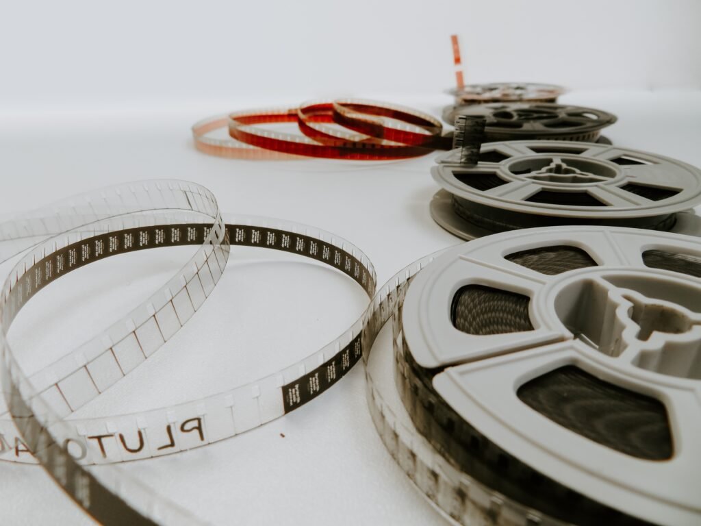 Descubre el fascinante mundo del cine desde la comodidad de tu hogar con el experto Luis Franc